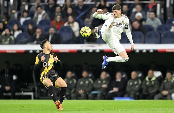 就一个位置！阿诺德巴尔韦德卡瓦哈尔，皇马到底用谁？